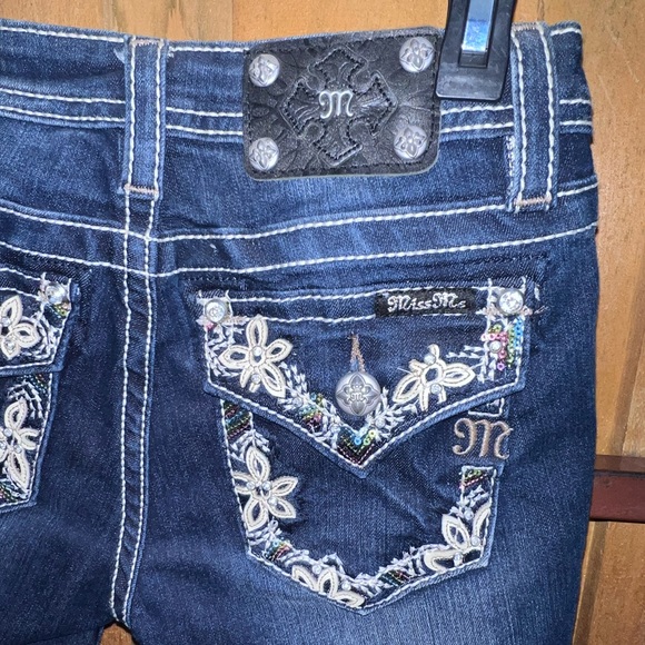 🌟New Girls Size:16 Miss Me Capri Jean🌟 - Picture 6 of 6